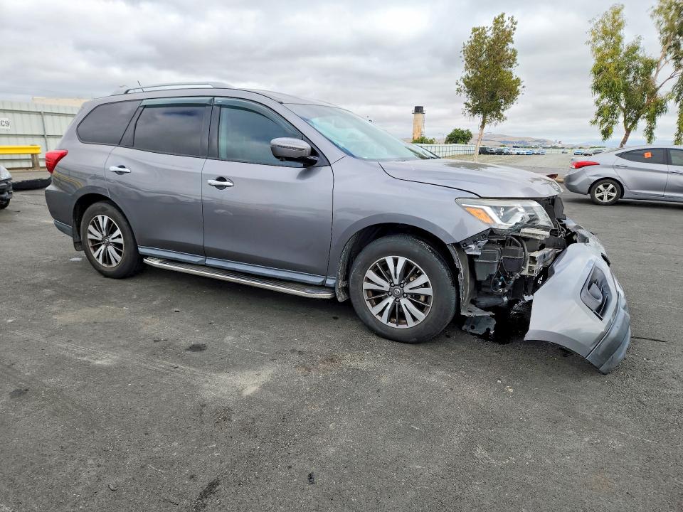58252076 :رقم المزاد ، 5N1DR2MN7HC646358 vin ، 2017 Nissan Pathfinder مزاد بيع