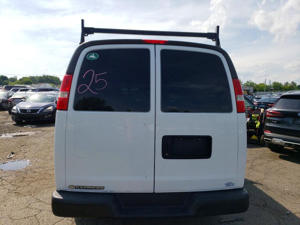 Продажа на аукционе авто 2017 Chevrolet Express G2500, vin: 1GCWGAFF0H1127991, номер лота: 58005836