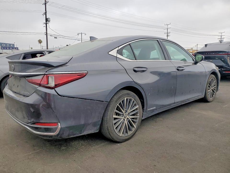 Продажа на аукционе авто 2022 Lexus Es 300h, vin: 58ADA1C15NU020516, номер лота: 58848206