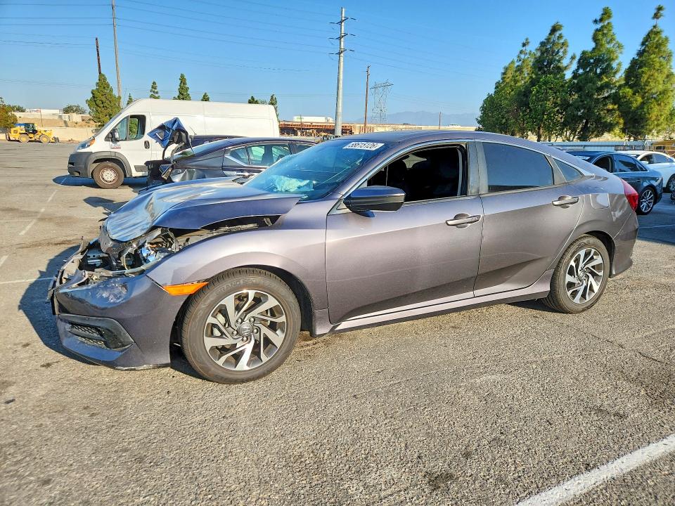 58615126 :رقم المزاد ، 2HGFC2F78GH542763 vin ، 2016 Honda Civic مزاد بيع