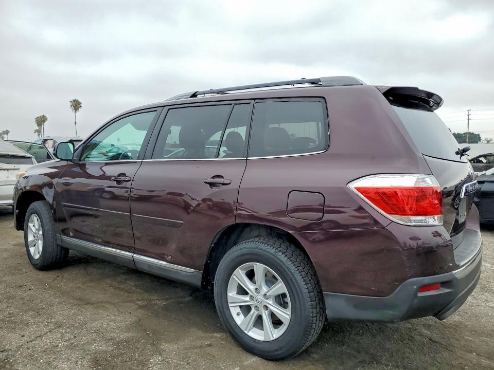 2011 Toyota Highlander მანქანა იყიდება აუქციონზე, vin: 5TDBK3EH2BS047503, აუქციონის ნომერი: 58956436