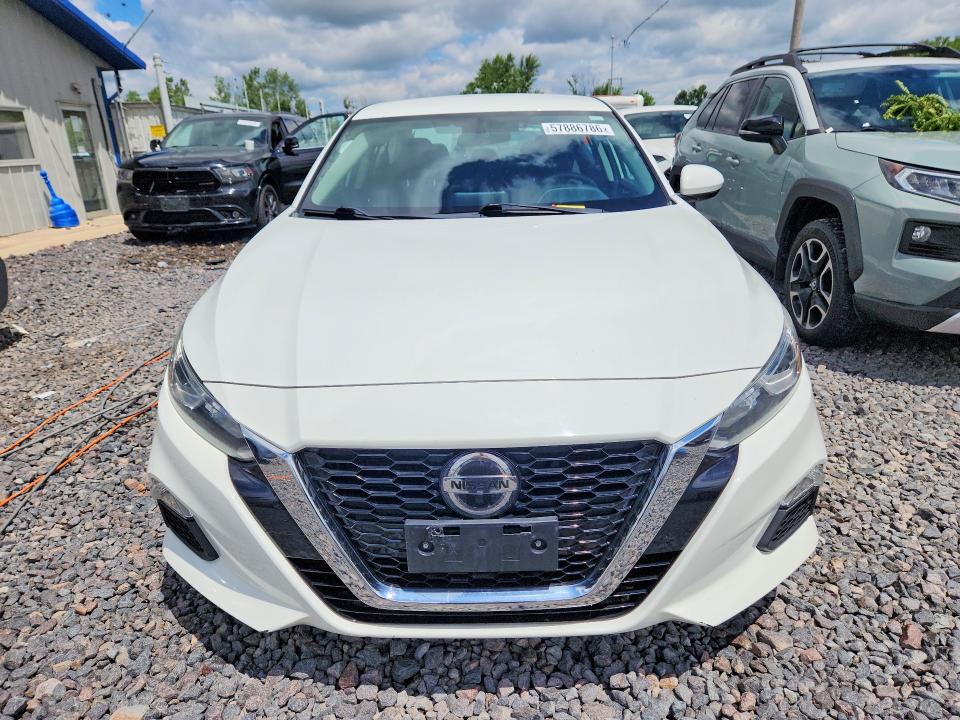 57886786 :رقم المزاد ، 1N4BL4BV9KC110486 vin ، 2019 Nissan Altima مزاد بيع