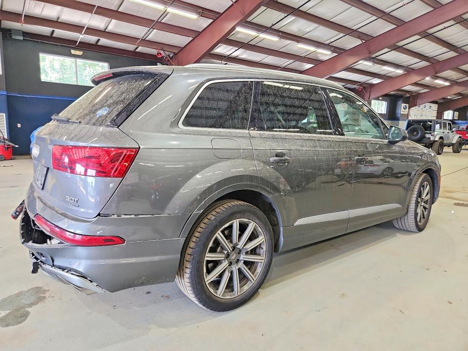 Продаж на аукціоні авто 2018 Audi Q7, vin: WA1VAAF76JD048880, номер лоту: 56344976