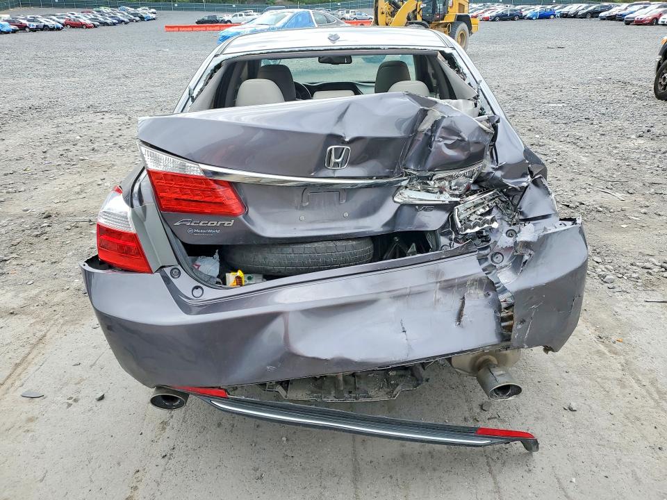 2015 Honda Accord მანქანა იყიდება აუქციონზე, vin: 1HGCR3F85FA016331, აუქციონის ნომერი: 56243246