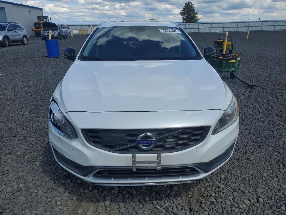 2015 Volvo V60 Cross Country მანქანა იყიდება აუქციონზე, vin: YV4612HK7F1001994, აუქციონის ნომერი: 53250986