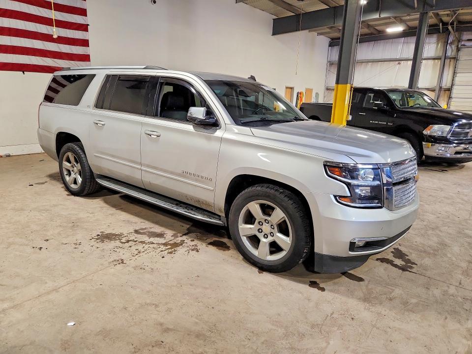 2015 Chevrolet Suburban მანქანა იყიდება აუქციონზე, vin: 1GNSKKKC9FR206175, აუქციონის ნომერი: 57171086