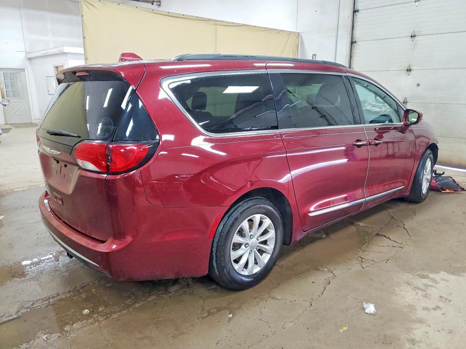 Продажа на аукционе авто 2017 Chrysler Pacifica, vin: 2C4RC1BG4HR559258, номер лота: 57170566