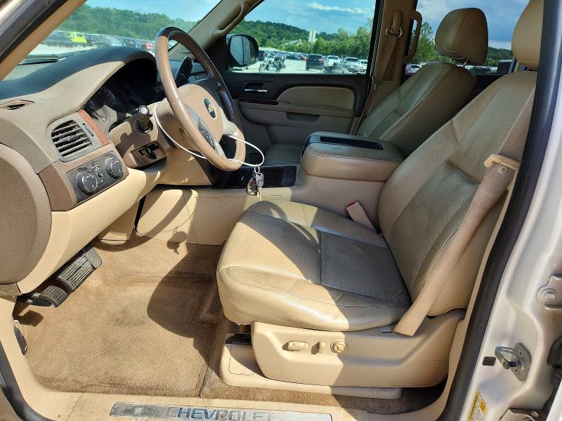 57587986 :رقم المزاد ، 1GNUKKE3XAR159915 vin ، 2010 Chevrolet Suburban مزاد بيع