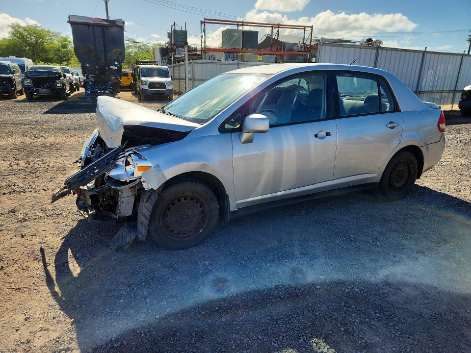 2010 Nissan Versa მანქანა იყიდება აუქციონზე, vin: 3N1BC1AP0AL366775, აუქციონის ნომერი: 57608396