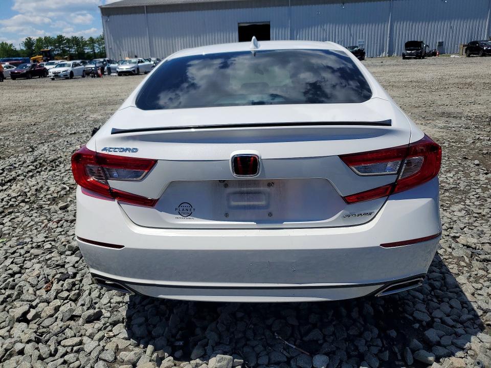 2018 Honda Accord მანქანა იყიდება აუქციონზე, vin: 1HGCV1F3XJA028469, აუქციონის ნომერი: 57744616