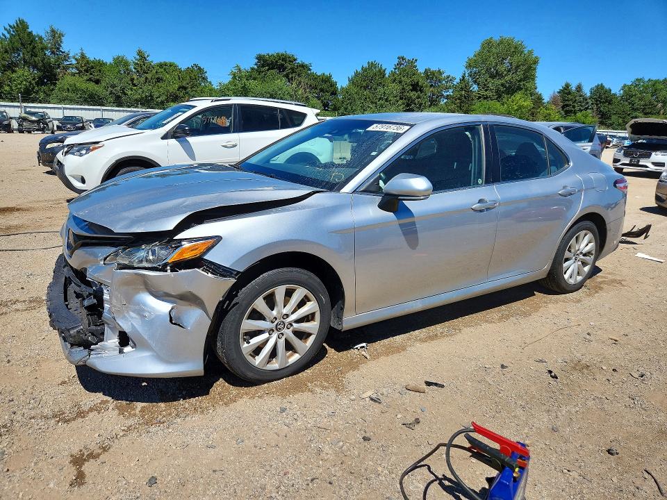Продажа на аукционе авто 2018 Toyota Camry, vin: 4T1B11HK6JU637062, номер лота: 57916736