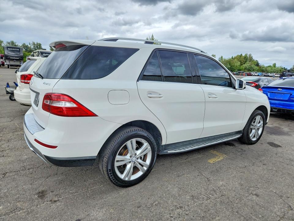 Продаж на аукціоні авто 2015 Mercedes-benz Ml, vin: 4JGDA5HB1FA495809, номер лоту: 53268496