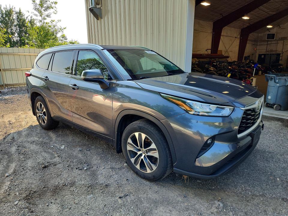 58587676 :رقم المزاد ، 5TDHZRBH5LS028829 vin ، 2020 Toyota Highlander مزاد بيع