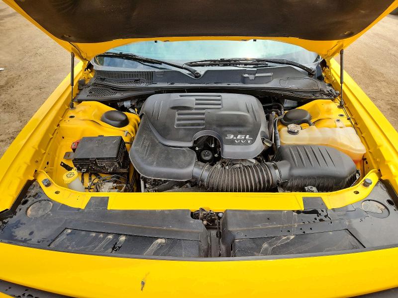 57330716 :رقم المزاد ، 2C3CDZAGXJH200127 vin ، 2018 Dodge Challenger مزاد بيع