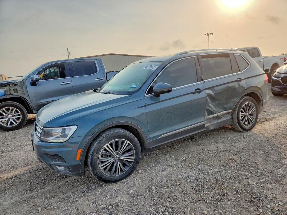 58513066 :رقم المزاد ، 3VV3B7AX0KM159050 vin ، 2019 Volkswagen Tiguan مزاد بيع
