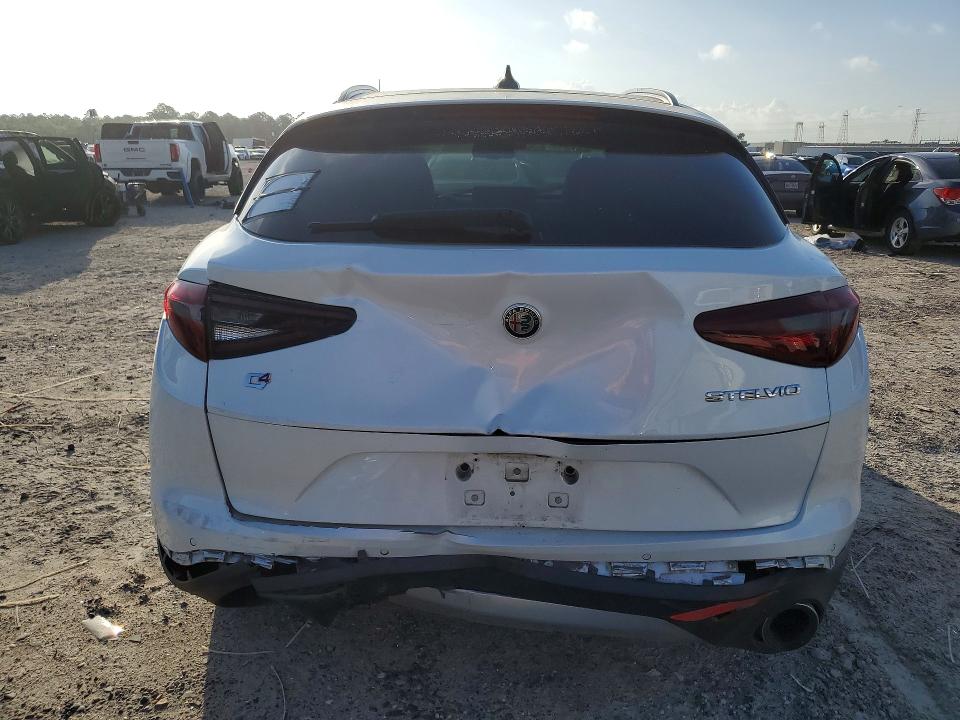 Aukcja sprzedaży 2018 Alfa Romeo Stelvio, vin: ZASFAKNN7J7B85784, numer aukcji: 56864206