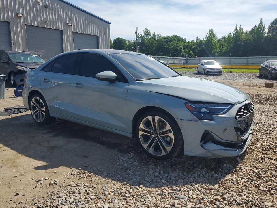 55912726 :رقم المزاد ، WAUGUDGY9SA110318 vin ، 2025 Audi A3 مزاد بيع