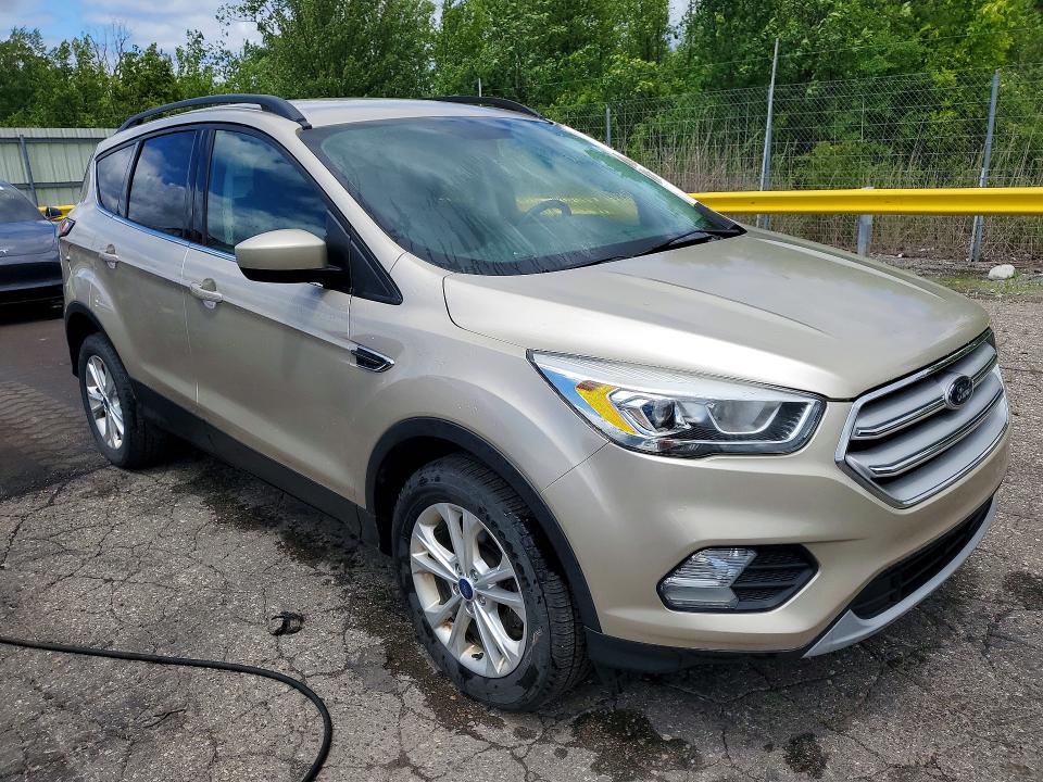 2018 Ford Escape მანქანა იყიდება აუქციონზე, vin: 1FMCU9HD3JUA40947, აუქციონის ნომერი: 57892096