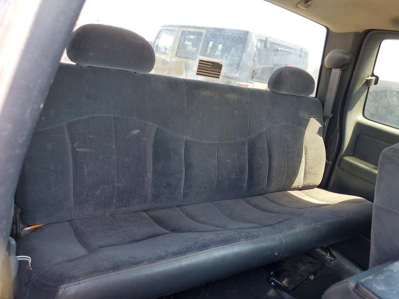 2000 Chevrolet Silverado მანქანა იყიდება აუქციონზე, vin: 1GCEK19T0YE337267, აუქციონის ნომერი: 55857956