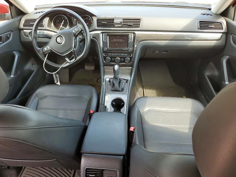 55192026 :رقم المزاد ، 1VWBA7A31JC008791 vin ، 2018 Volkswagen Passat مزاد بيع