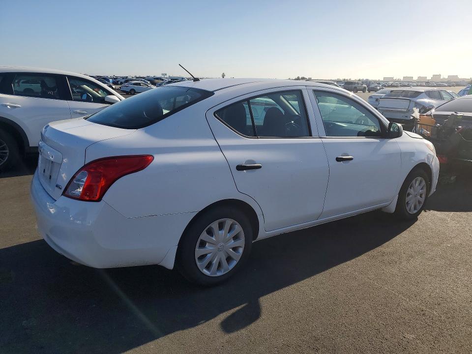 55175876 :رقم المزاد ، 3N1CN7AP6EL839098 vin ، 2014 Nissan Versa مزاد بيع