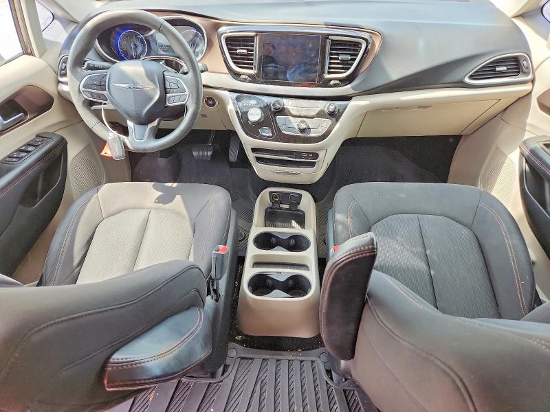 58994156 :رقم المزاد ، 2C4RC1DG7HR703592 vin ، 2017 Chrysler Pacifica مزاد بيع