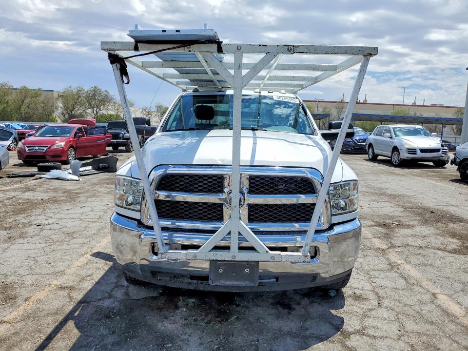 56269486 :رقم المزاد ، 3C6MR4AL8JG245530 vin ، 2018 Ram 2500 مزاد بيع
