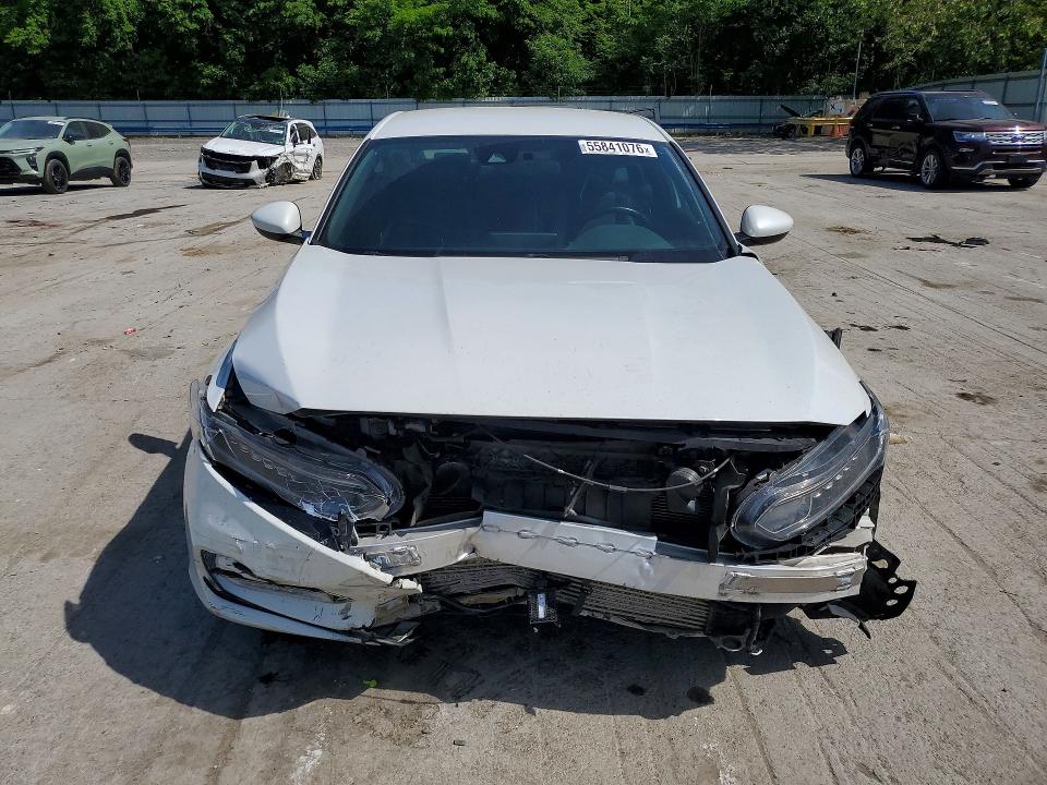 2018 Honda Accord მანქანა იყიდება აუქციონზე, vin: 1HGCV1F37JA260589, აუქციონის ნომერი: 55841076