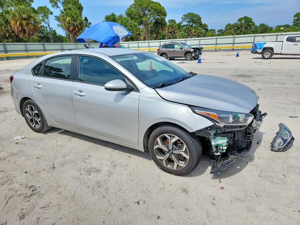 Продажа на аукционе авто 2021 Kia Forte, vin: 3KPF24AD9ME331976, номер лота: 57856226