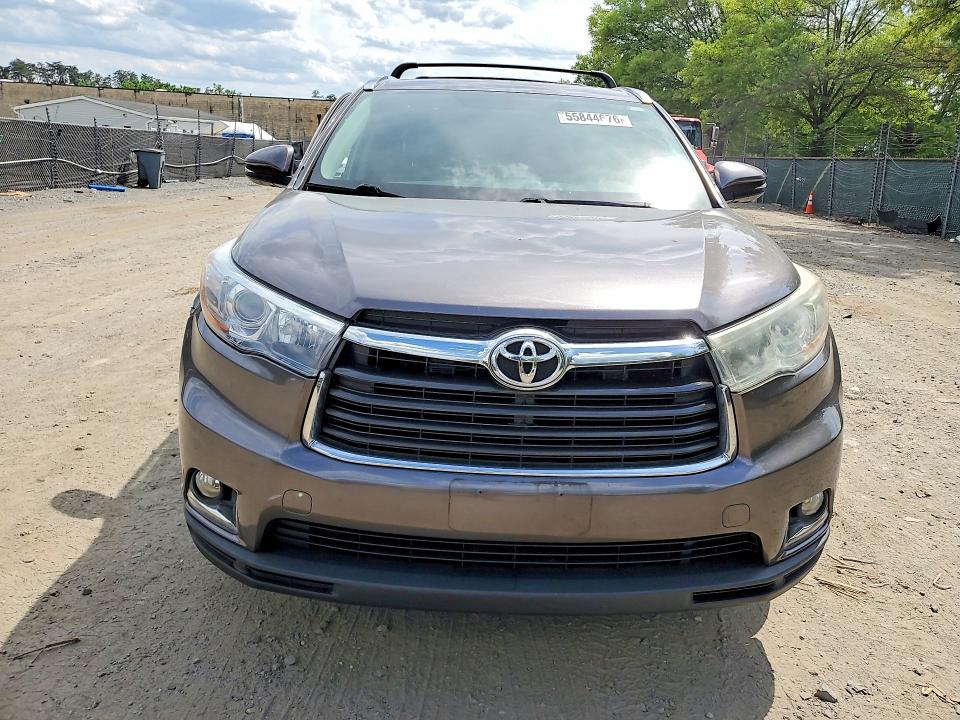 55844676 :رقم المزاد ، 5TDDKRFH2FS088326 vin ، 2015 Toyota Highlander مزاد بيع