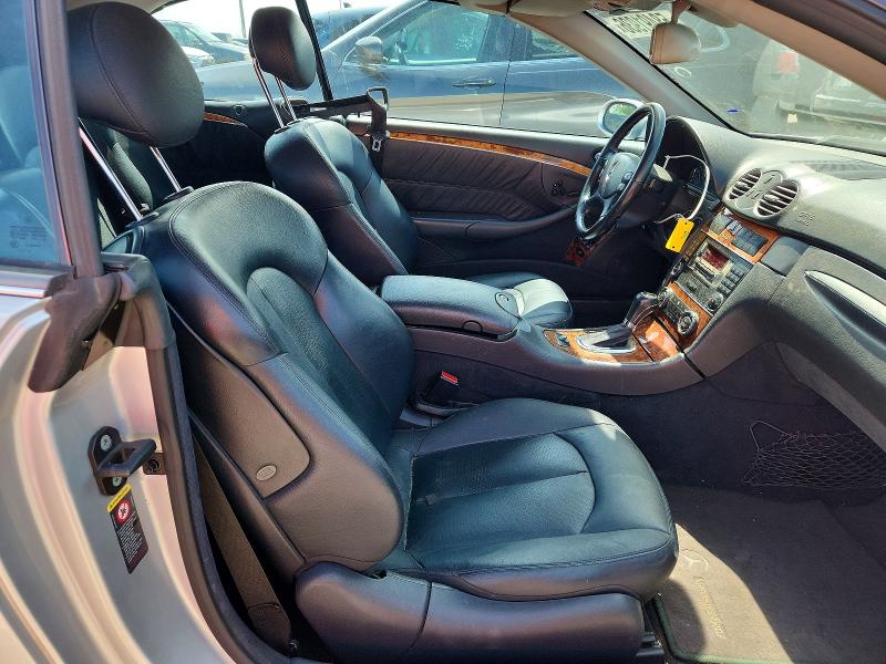 58491936 :رقم المزاد ، WDBTK75G35T035402 vin ، 2005 Mercedes-benz Clk مزاد بيع