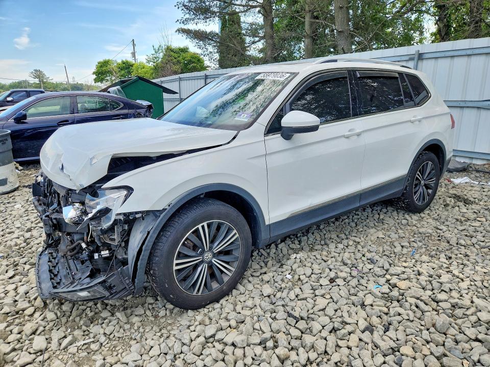 Auction sale of the 2018 Volkswagen Tiguan, vin: 3VV2B7AX4JM003085, lot number: 55979036