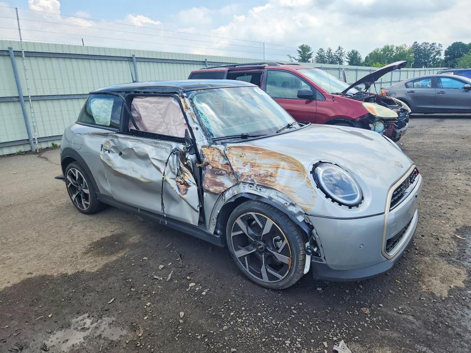 Продажа на аукционе авто 2025 Mini Cooper, vin: WMW23GD0XS2W25559, номер лота: 57183406