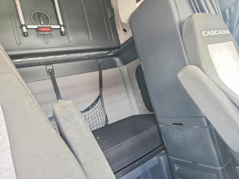 Продажа на аукционе авто 2021 Freightliner Cascadia 126, vin: 3AKJHHDR2MSMD6642, номер лота: 57818176