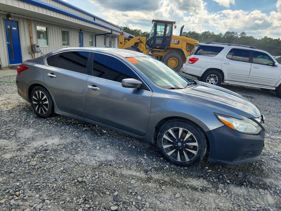 Продажа на аукционе авто 2018 Nissan Altima, vin: 1N4AL3AP7JC191415, номер лота: 58280836