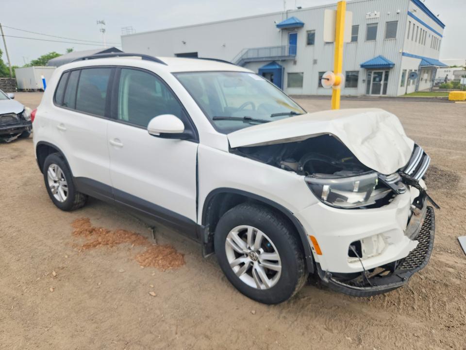 56768016 :رقم المزاد ، WVGHV3AX0EW546122 vin ، 2014 Volkswagen Tiguan مزاد بيع