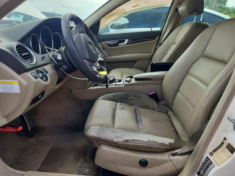 2013 Mercedes-benz C მანქანა იყიდება აუქციონზე, vin: WDDGF8AB1DA814109, აუქციონის ნომერი: 53196006