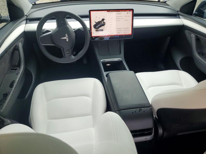 2024 Tesla Model Y მანქანა იყიდება აუქციონზე, vin: 7SAYGDEE5RF037184, აუქციონის ნომერი: 56110156