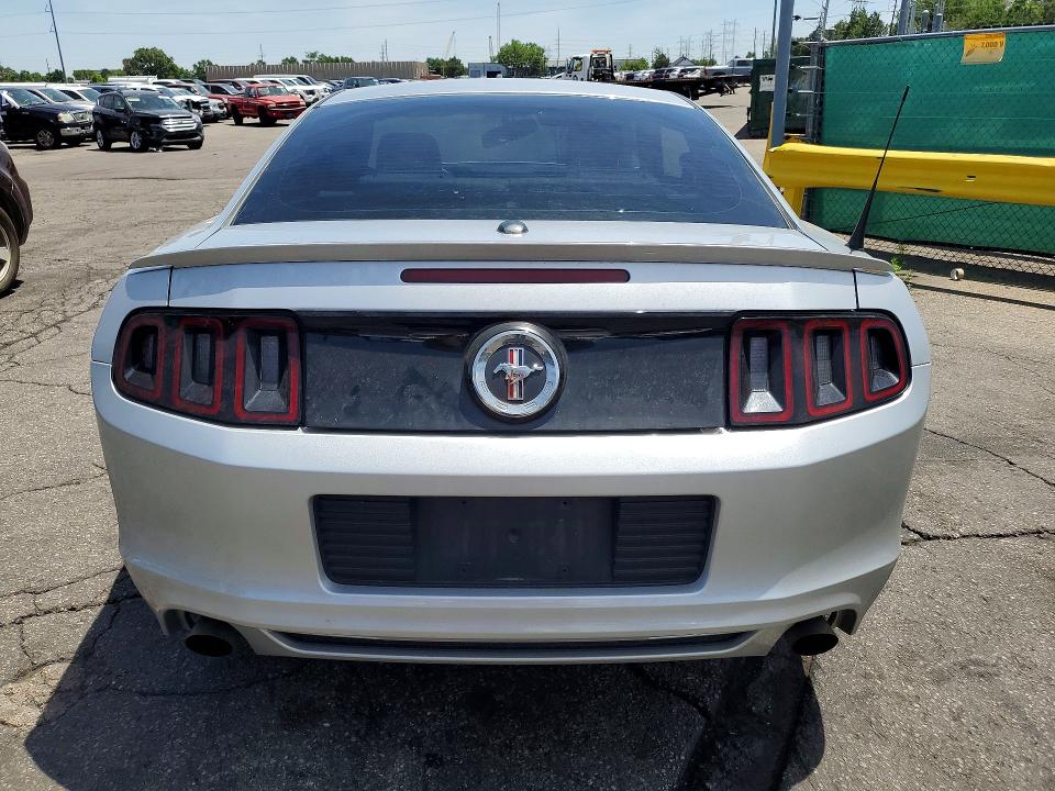 Продаж на аукціоні авто 2014 Ford Mustang, vin: 1ZVBP8AM8E5266135, номер лоту: 57884026
