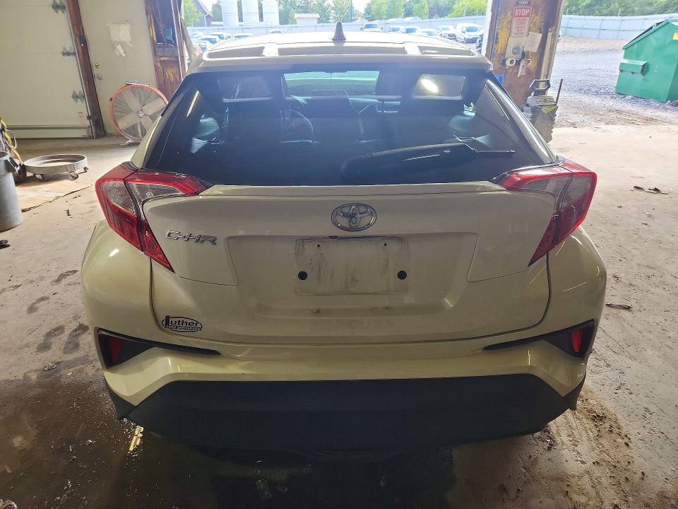 58022726 :رقم المزاد ، NMTKHMBX8KR100400 vin ، 2019 Toyota C-hr مزاد بيع