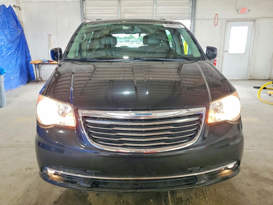 58889516 :رقم المزاد ، 2C4RC1BG8GR268244 vin ، 2016 Chrysler Town & Country مزاد بيع