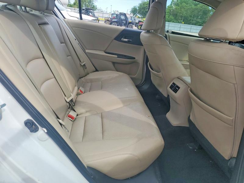58269006 :رقم المزاد ، 1HGCR2F8XFA225445 vin ، 2015 Honda Accord مزاد بيع