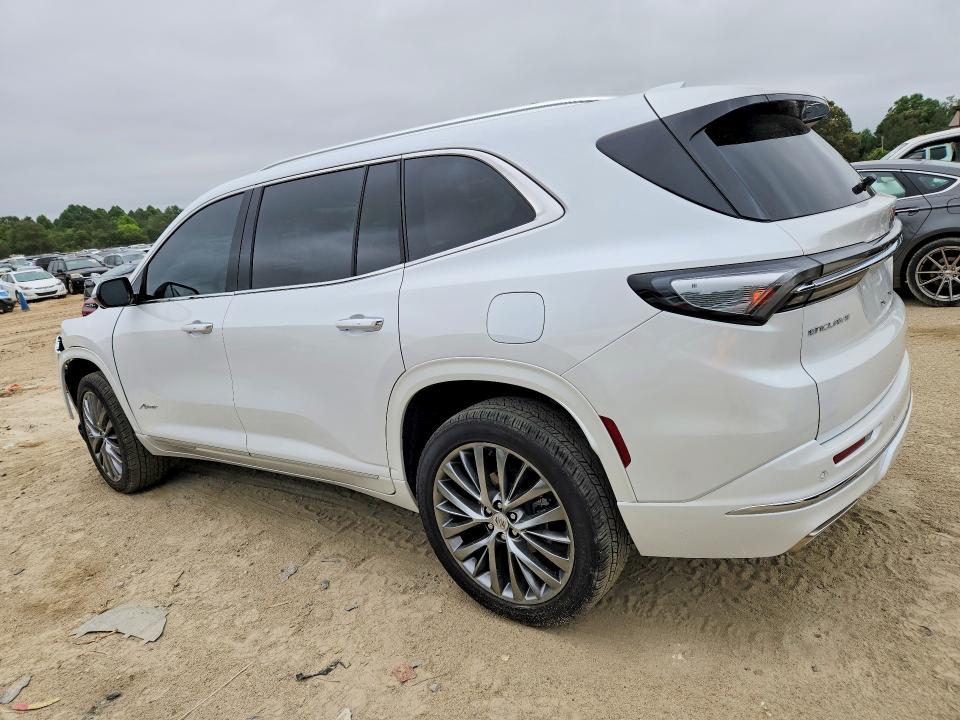 55417736 :رقم المزاد ، 5GAERCRS9SJ110254 vin ، 2025 Buick Enclave مزاد بيع