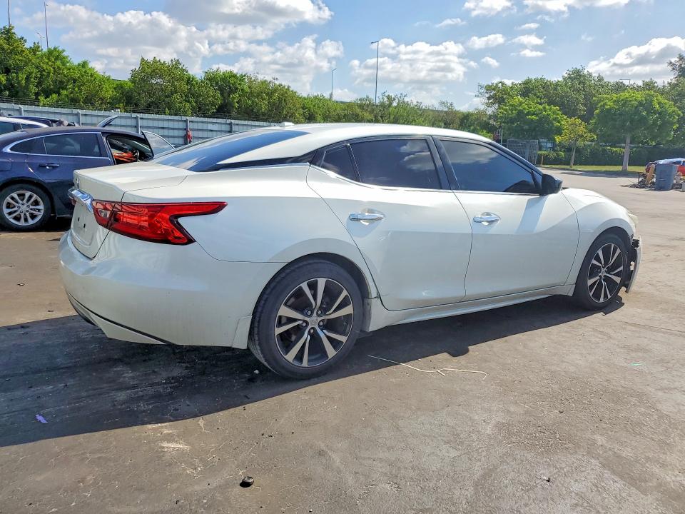 57692856 :رقم المزاد ، 1N4AA6AP2JC395966 vin ، 2018 Nissan Maxima مزاد بيع