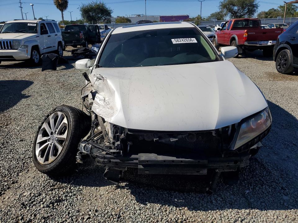 2014 Honda Accord მანქანა იყიდება აუქციონზე, vin: 1HGCT2B82EA000216, აუქციონის ნომერი: 58242656