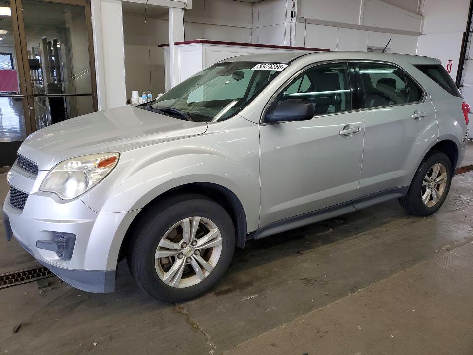 56476266 :رقم المزاد ، 1GNFLEEK5FZ131784 vin ، 2015 Chevrolet Equinox مزاد بيع