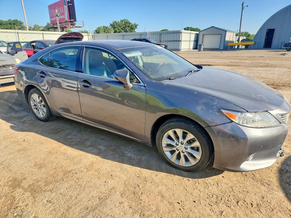 57228156 :رقم المزاد ، JTHBW1GG4D2010720 vin ، 2013 Lexus Es مزاد بيع