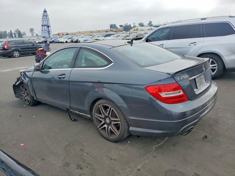 Продажа на аукционе авто 2014 Mercedes-benz C, vin: WDDGJ4HB8EG288850, номер лота: 57873996