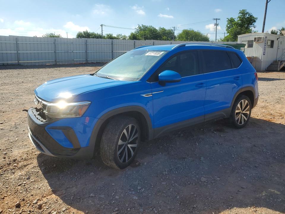 57213036 :رقم المزاد ، 3VVRX7B28NM044327 vin ، 2022 Volkswagen Taos مزاد بيع