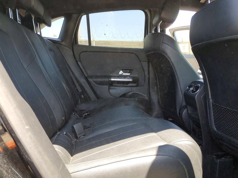 56123216 :رقم المزاد ، W1N4N4HB8NJ343861 vin ، 2022 Mercedes-benz Gla مزاد بيع
